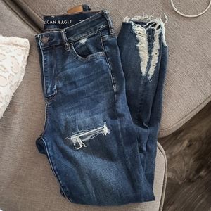 American Eagle Ripped Jeans Size 10
